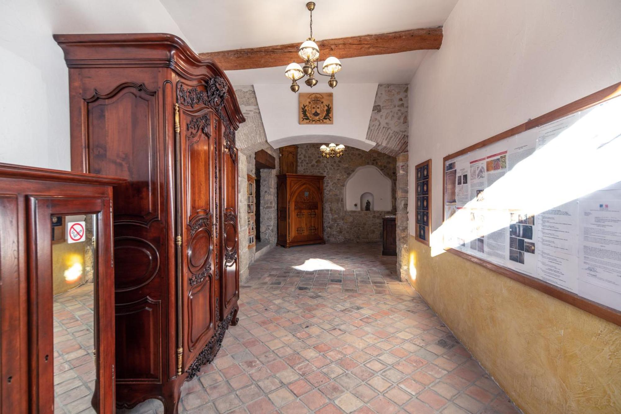 Studio Dans L'Eglise Du Couvent ナルボンヌ エクステリア 写真